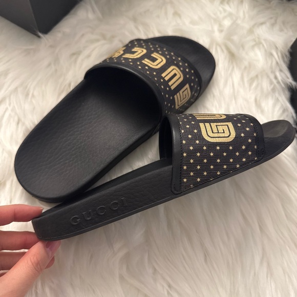 Guccy Slide Sandals - Picture 5 of 7